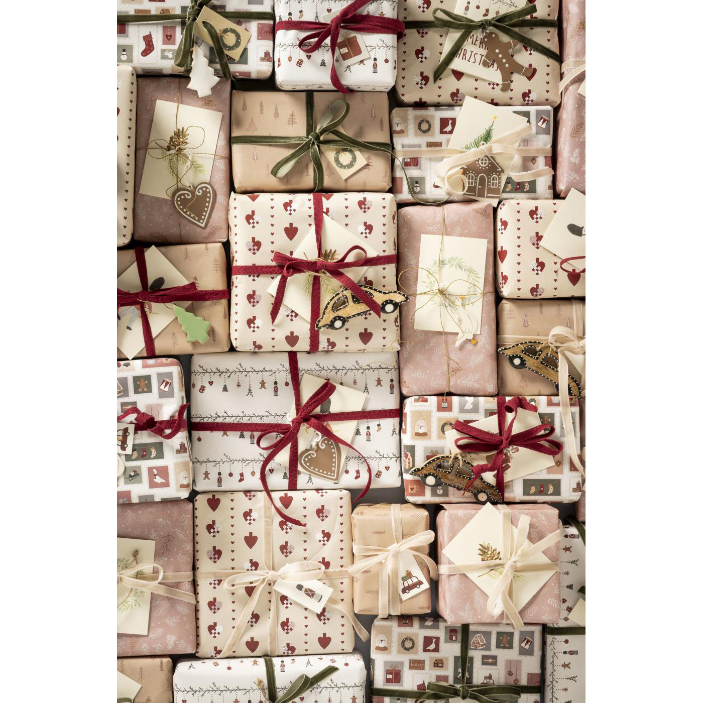Papel de Regalo Corazones Rollo 5 mt