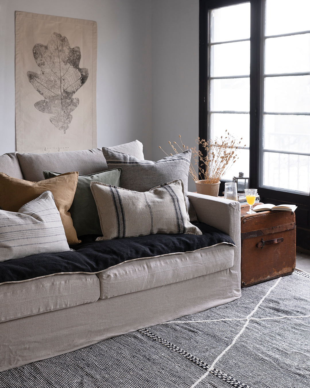 Funda Cojín Nantes Marfil/Negro 65x65 cm