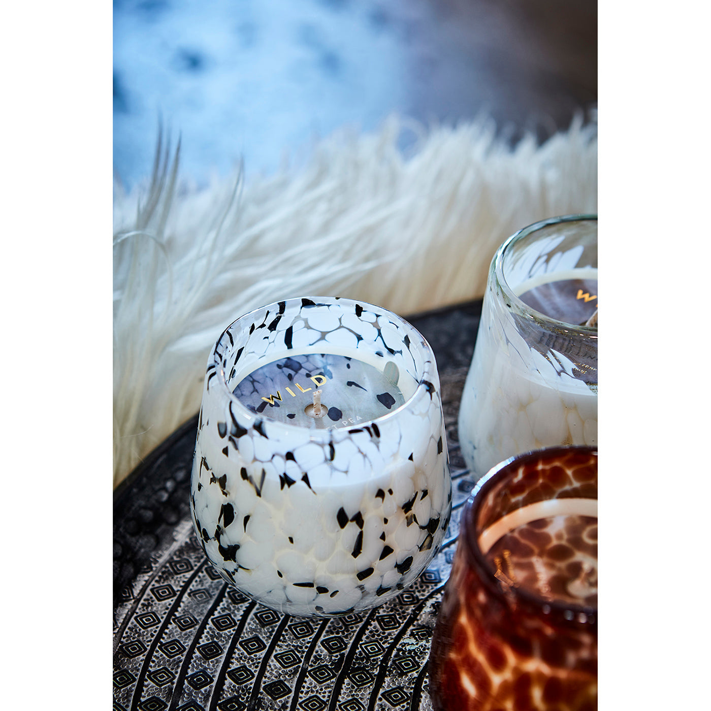 WILD Velas aromáticas Sweet Pear / Blanco y Negro